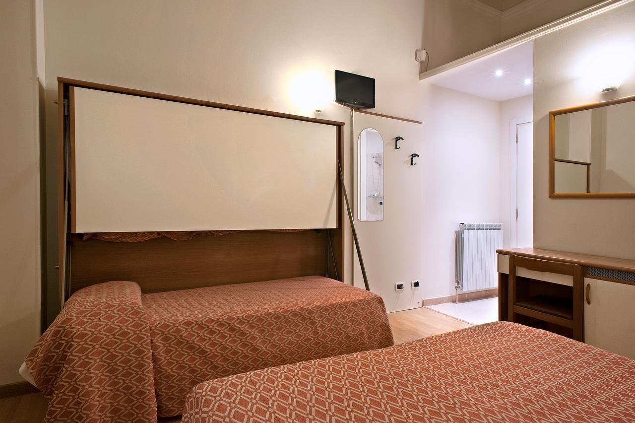 Via Marsaglia Rooms San Remo Exterior foto