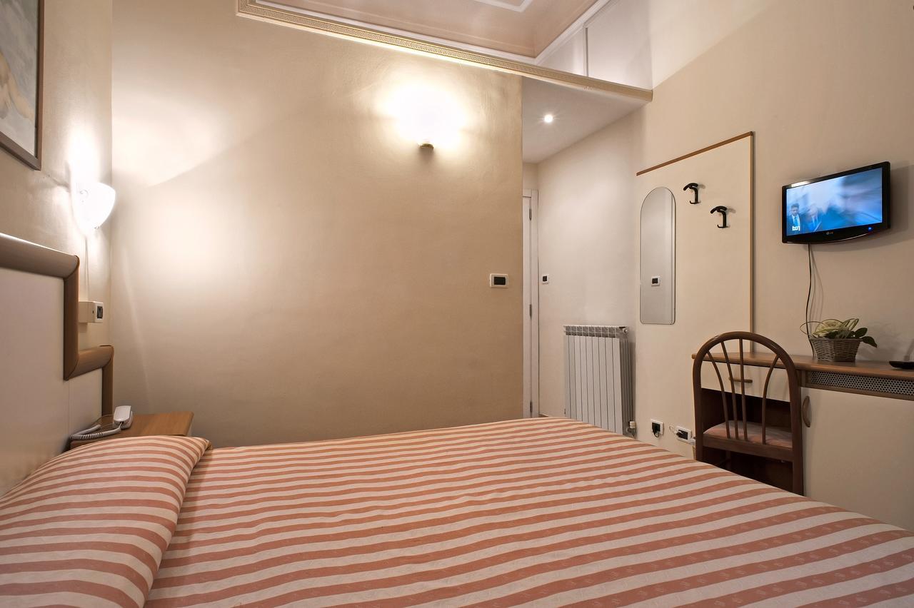 Via Marsaglia Rooms San Remo Exterior foto